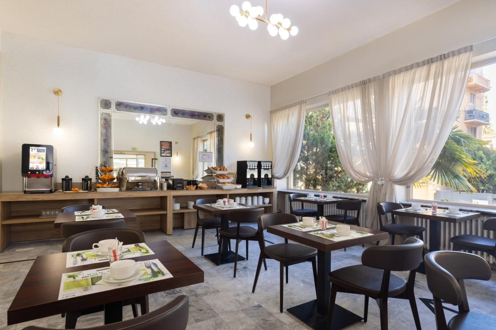 Hôtel Locarno Nice — photo 4